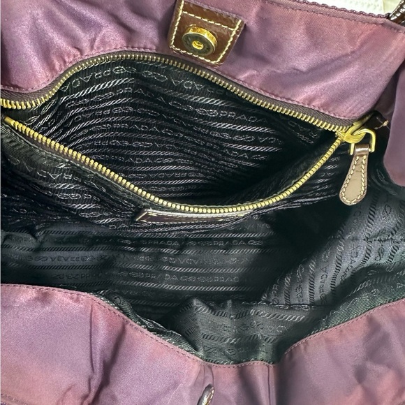 💜Prada Nylon Tessuto Tote in Purple - Picture 12 of 15
